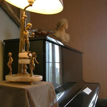 La Maison De Jeanne, Penzion 3*